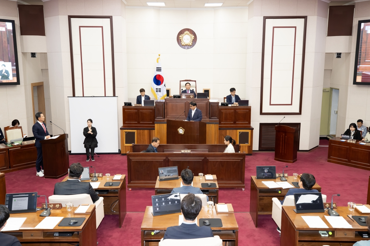 20250519-013[AMG_9988-제87회 임시회 제2차 본회의시 이상호 의원 시정질문.jpg