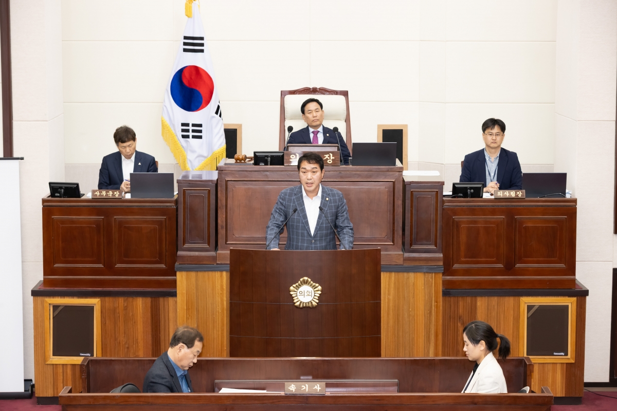 20250519-047[AMG_0096-제287회 임시회 제2차 본회의시 김근한 의원 안건 관련 찬성토론.jpg