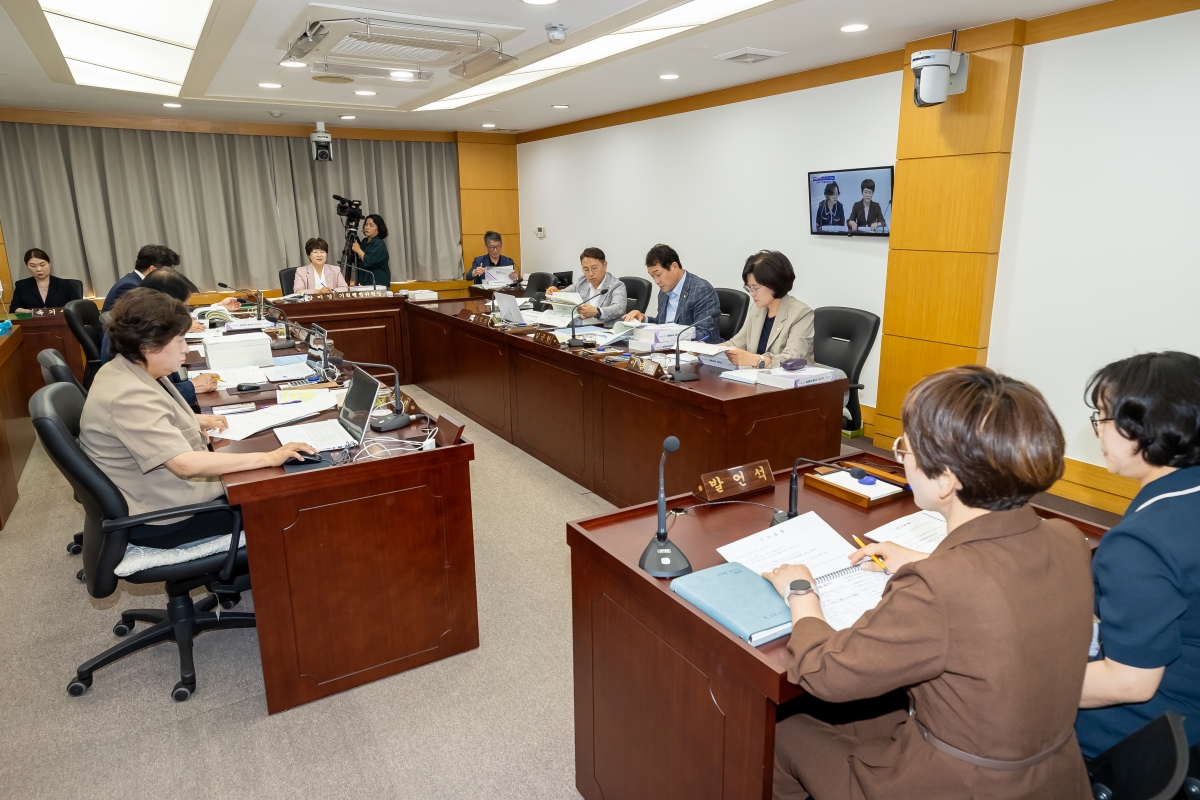 20250605-011[AMG_0858-제288회 제1차 정례회 기획행정위원회 소관 2024회계연도 세입·세출 결산 승인안 예비심사활동.jpg