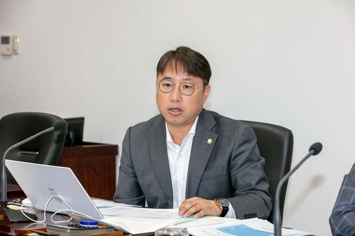 20250604-025[IMG_9322-제288회 제1차 정례회 기획행정위원회 조례안 심사활동.jpg