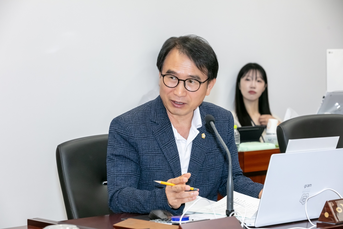 20250604-028[IMG_9329-제288회 제1차 정례회 기획행정위원회 조례안 심사활동.jpg