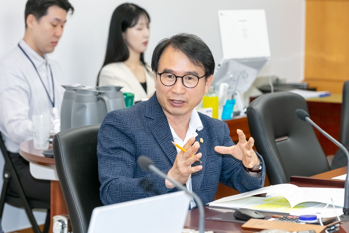 20250604-036[IMG_9393-제288회 제1차 정례회 기획행정위원회 조례안 심사활동.jpg