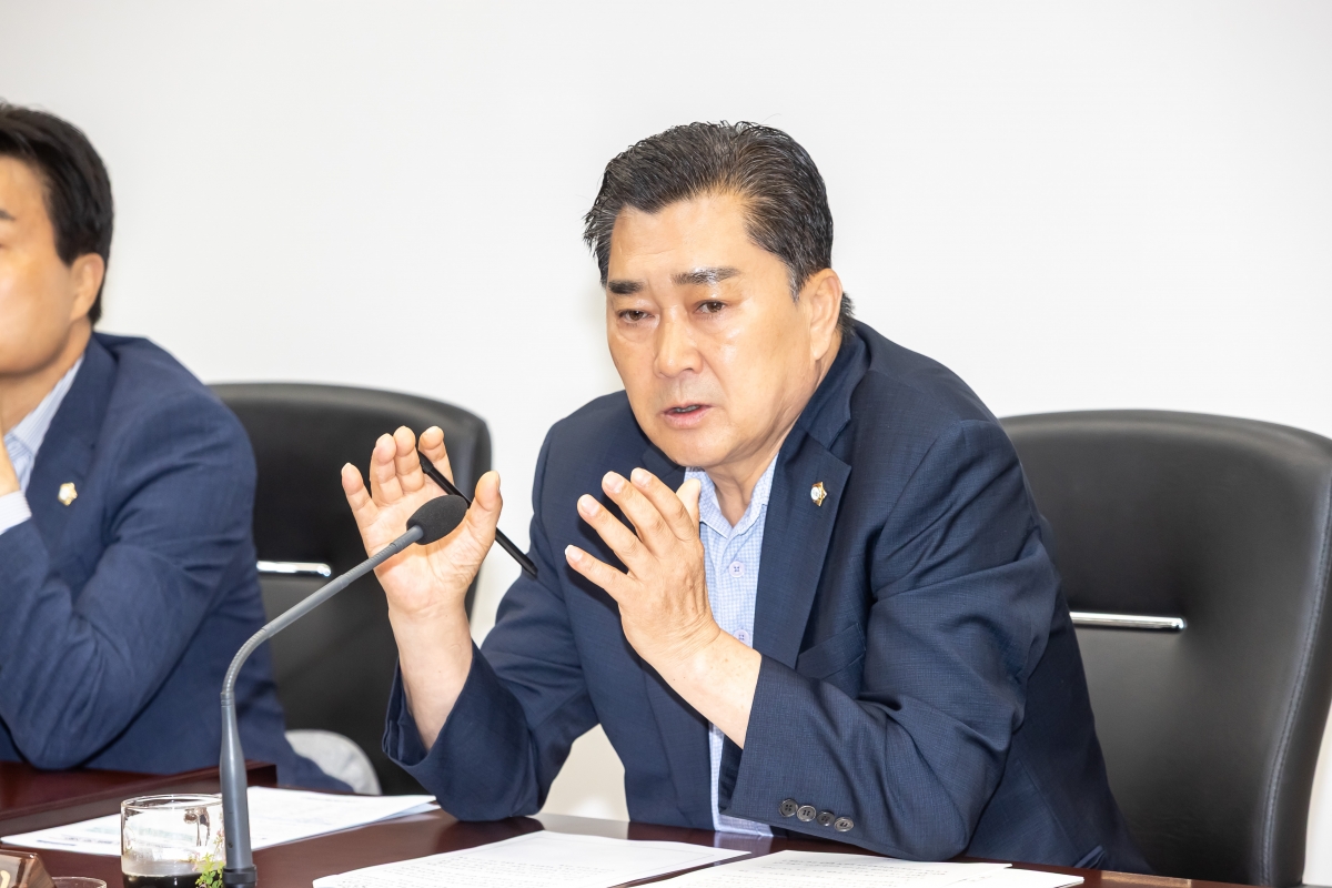 20250604-067[AMG_0754-제288회 제1차 정례회 문화환경위원회 조례안 심사활동.jpg
