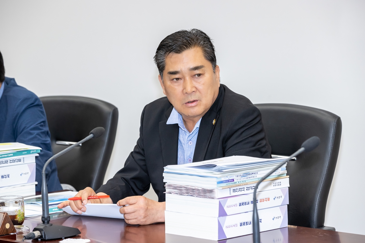 20250609-028[AMG_1194-제288회 제1차 정례회시 문화환경위원회 소관 2024회계연도 세입·세출 결산 승인안 예비심사활동.jpg