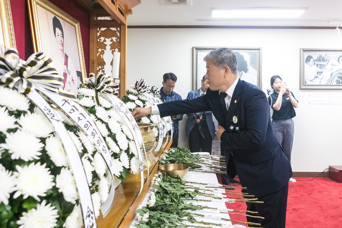 20250606-092[IMG_9676-제70회 현충일 박정희 대통령 생가 참배.jpg