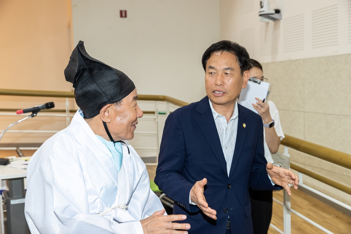20250610-076[AMG_1322-제28회 전국 한시 백일장.jpg