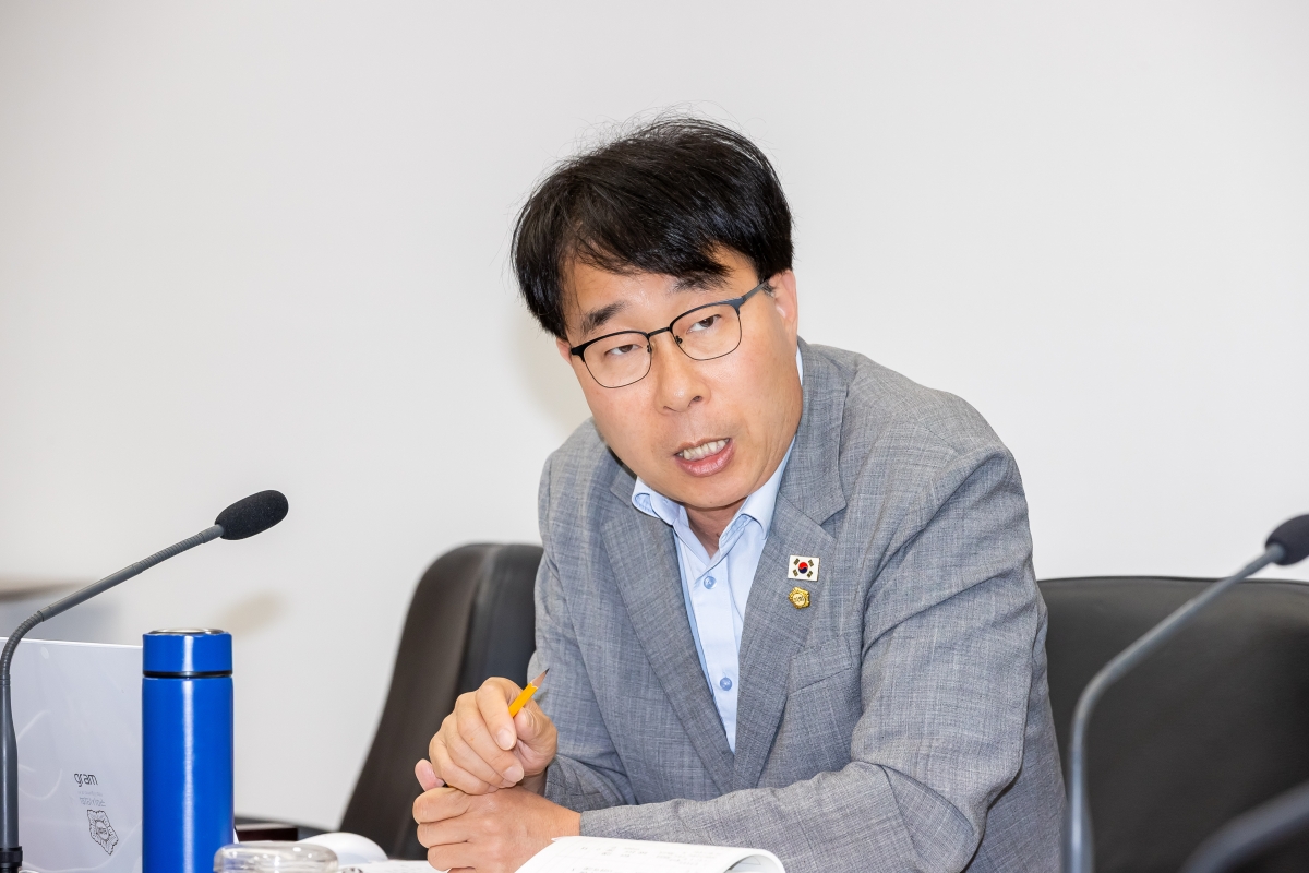 20250612-062[AMG_1681-제288회 제1차 정례회 산업건설위원회 소관 2025년도 행정사무감사 활동.jpg
