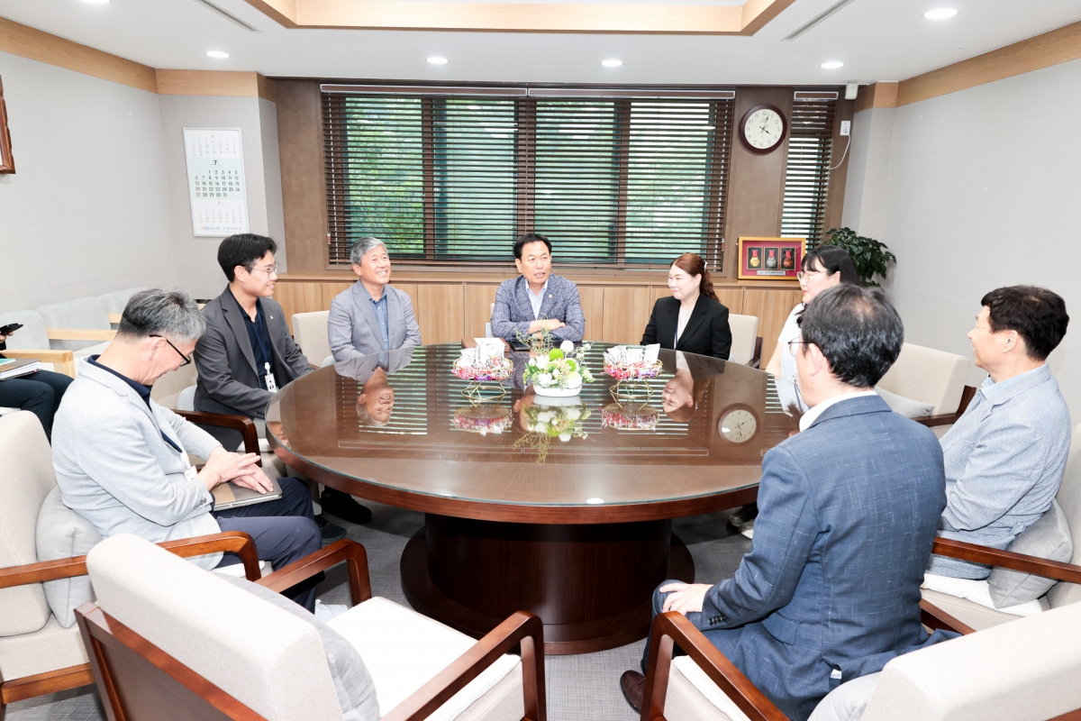 20250701-040[AMG_3565-1-구미시의회 승진자 임용장 수여식.JPG