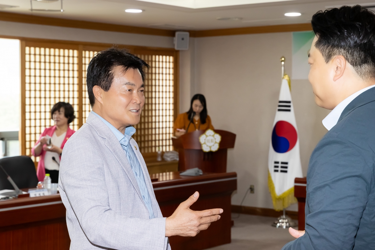 20250708-001[AMG_3773-의원연구단체_구미 그린로컬 축제관광 연구회_발대식 및 착수보고회.jpg