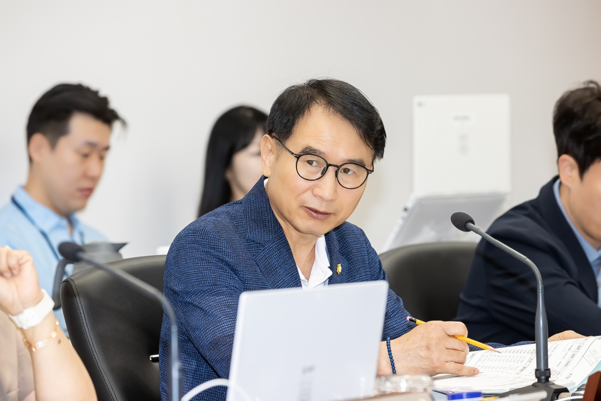 20250717-002[AMG_4508-제289회 임시회 기획행정원회 2025년도 제1회 추가경정예산안 및 기금운용계획변경안 예비심사활동.jpg