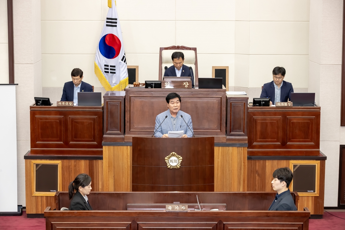 20250724-076[AMG_5012-제289회 임시회 제2차  본회의시 안주찬 의원 신상발언.jpg