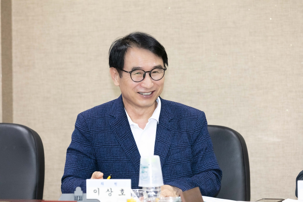 20250812-010[IMG_1094-의원연구단체 구미시 재정분석연구회 중간보고희.jpg