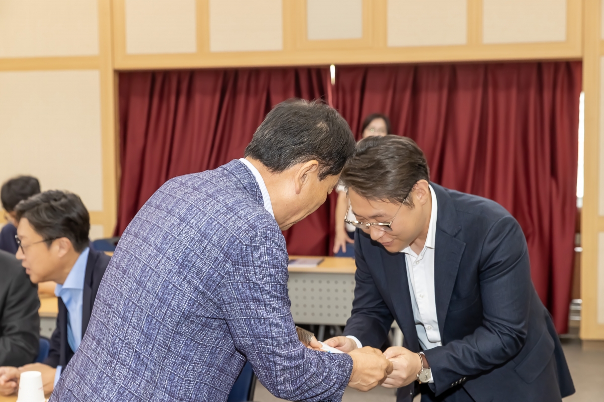 20250825-003[AMG_6073- 구미 EPP클러스터 조성 투자협약식.jpg