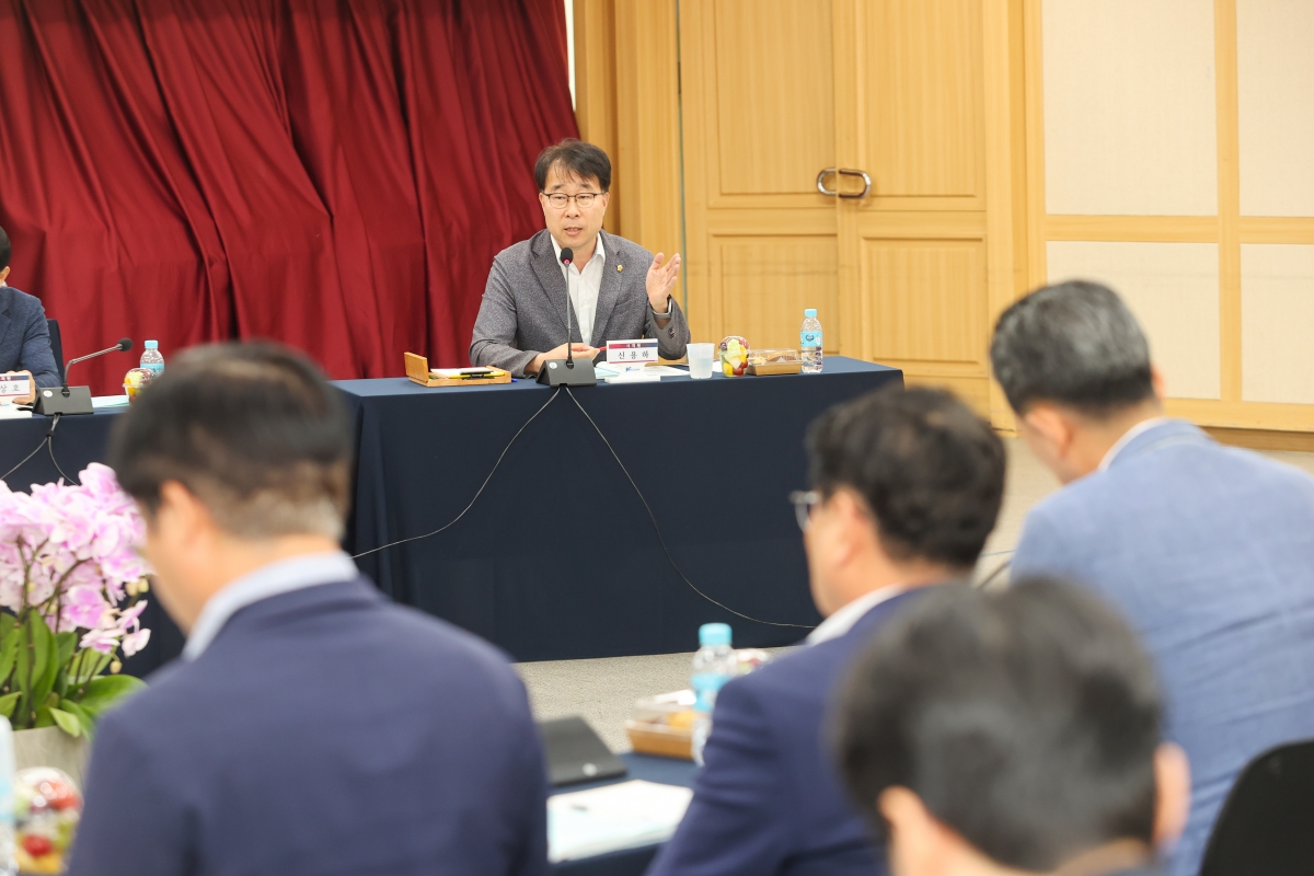20250901-022[AMG_6244-1-구미시의회와 구미시 정책간담회.JPG