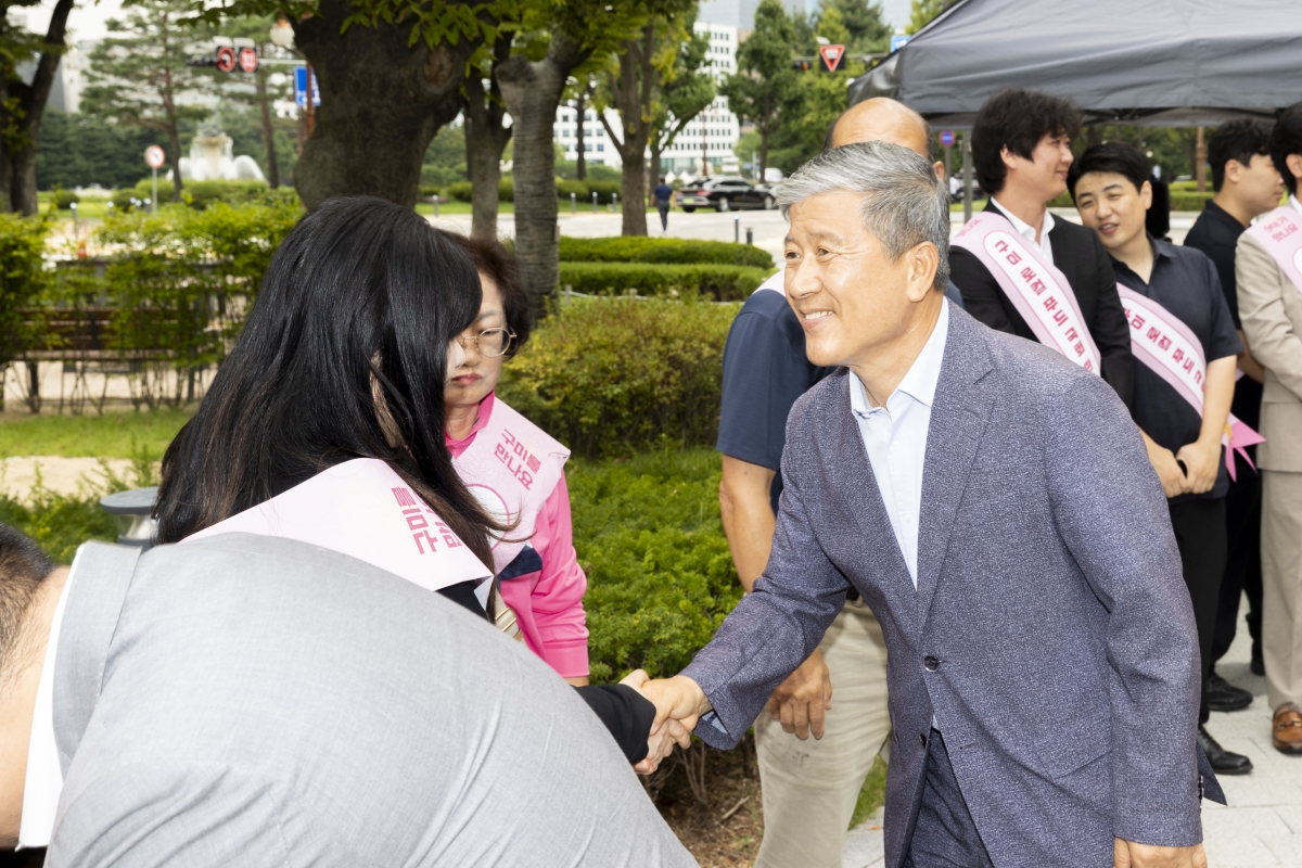 20250909-015[AMG_6864-1-구미 로컬푸드 국회 판촉전.jpg