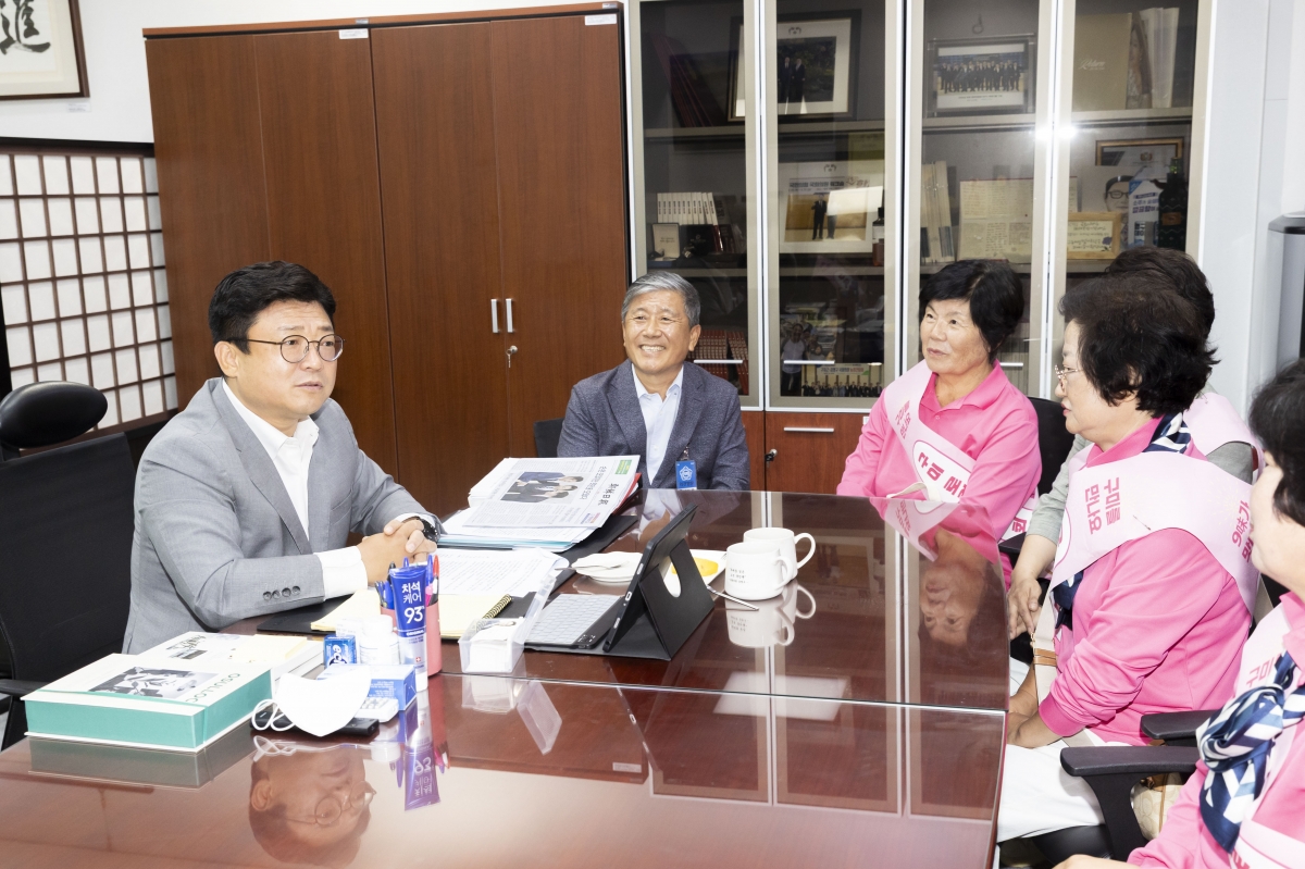20250909-008[AMG_6848-1-구미 로컬푸드 국회 판촉전.jpg