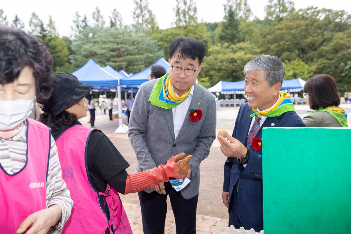 20250910-031[AMG_7026-제3회 경북 영유아 탄생숲사랑 캠페인.jpg
