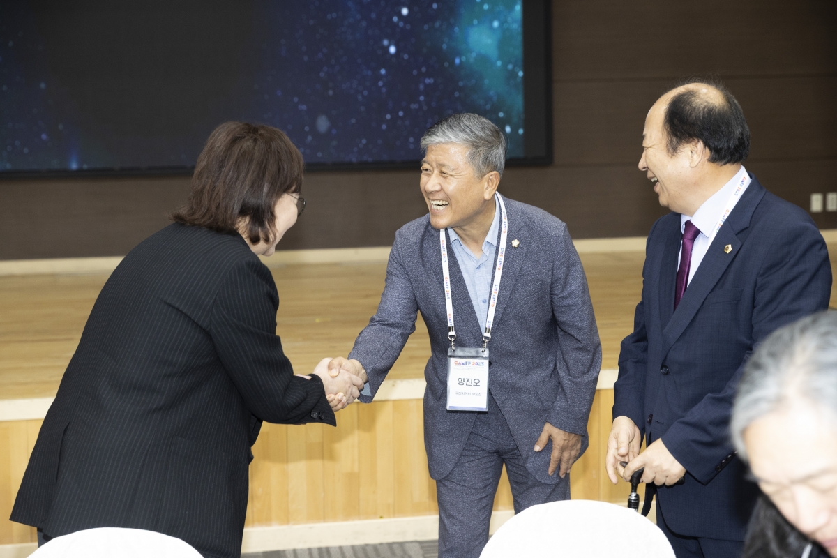 20250912-001[AMG_7567-2-2025 경북 국제 AI 메타버스 영상제.jpg