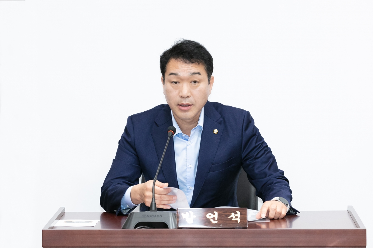 20250911-022[IMG_1550-제290회 임시회시 기획행정위원회 조례안 등 심사활동.jpg