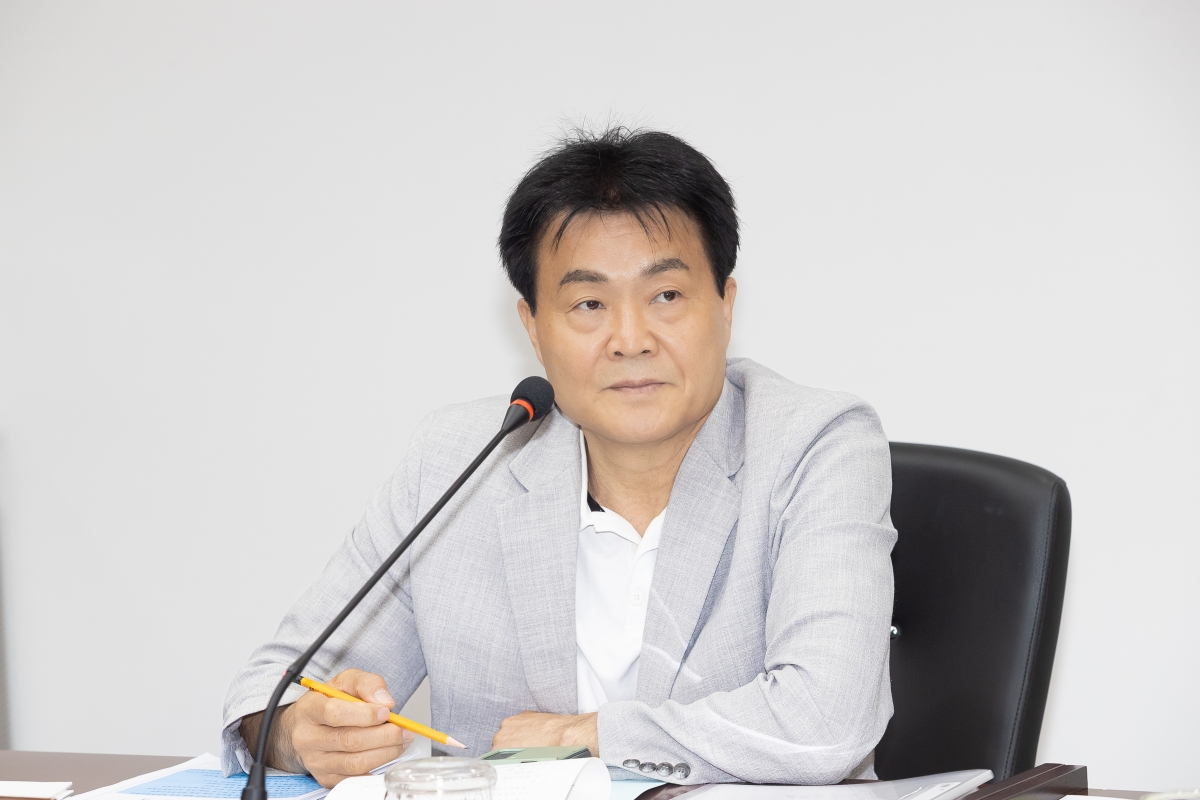 20250911-065[AMG_7321-제290회 임시회시 문화환경위원회 조례안 등 심사활동.jpg
