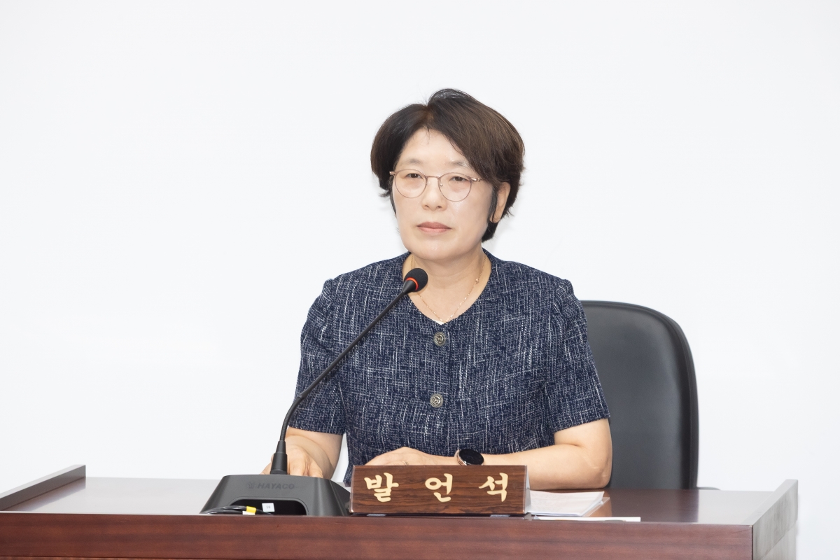 20250911-087[AMG_7464-제290회 임시회시 문화환경위원회 조례안 등 심사활동.jpg