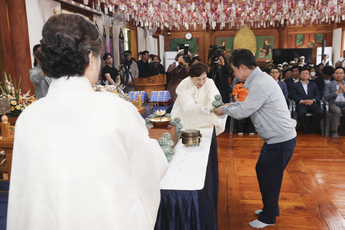 20251003-063[AMG_0074-1-제9회 향문화 대제전.jpg