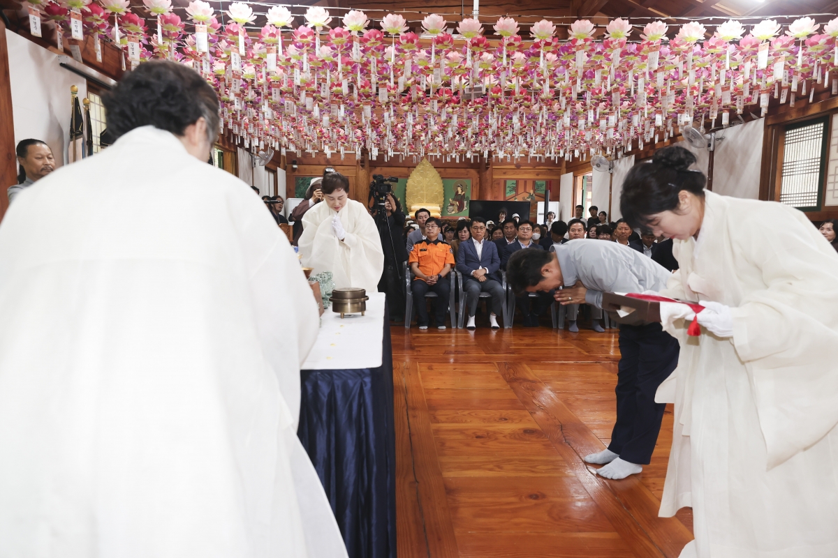 20251003-064[AMG_0076-1-제9회 향문화 대제전.jpg