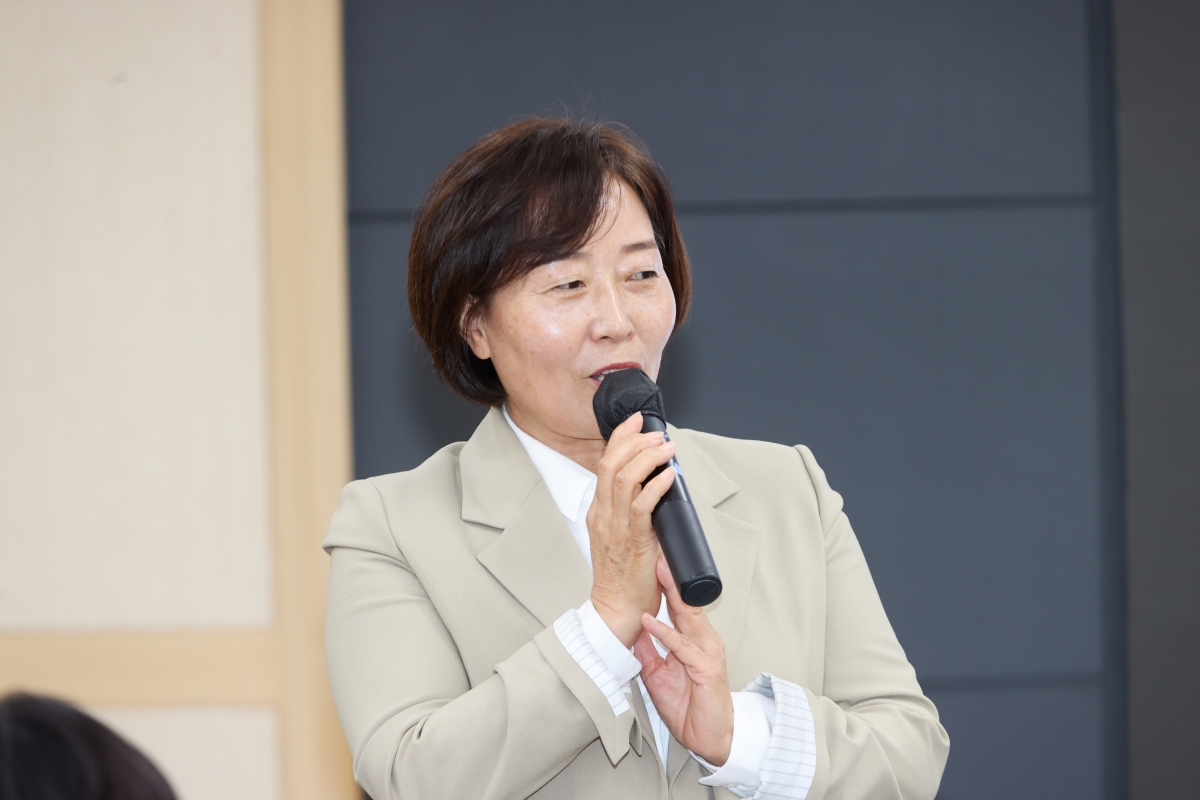 20251020-046[AMG_2055-1-의원연구단체 구미시 각종 위원회 실태분석연구회 최종보고회.JPG