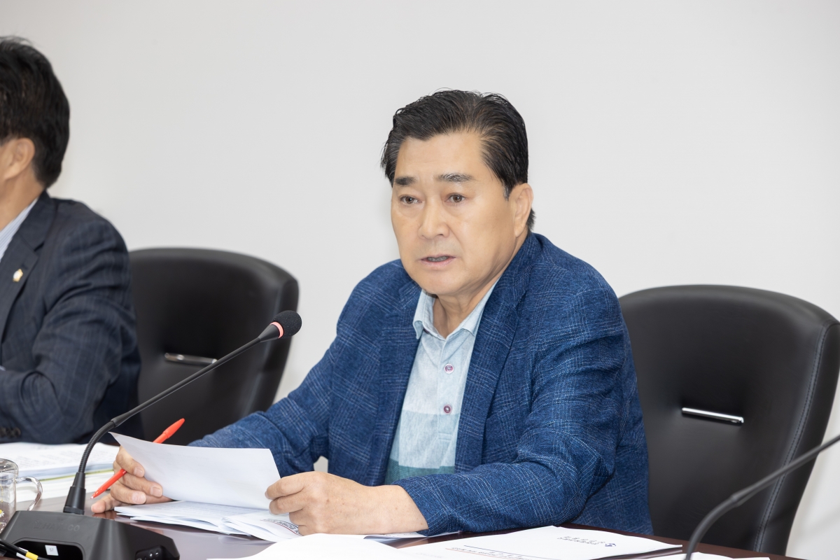 20251016-095[AMG_0604-제291회 임시회시 문화환경위원회 조례안 등 심사활동.jpg