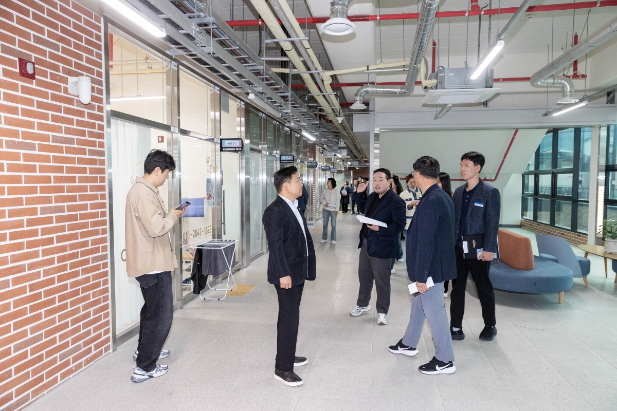 20251022-023[AMG_2506-의원연구단체 구미시 청년일자리 정책연구회 의성군 안계행복플랫폼 현장방문.jpg