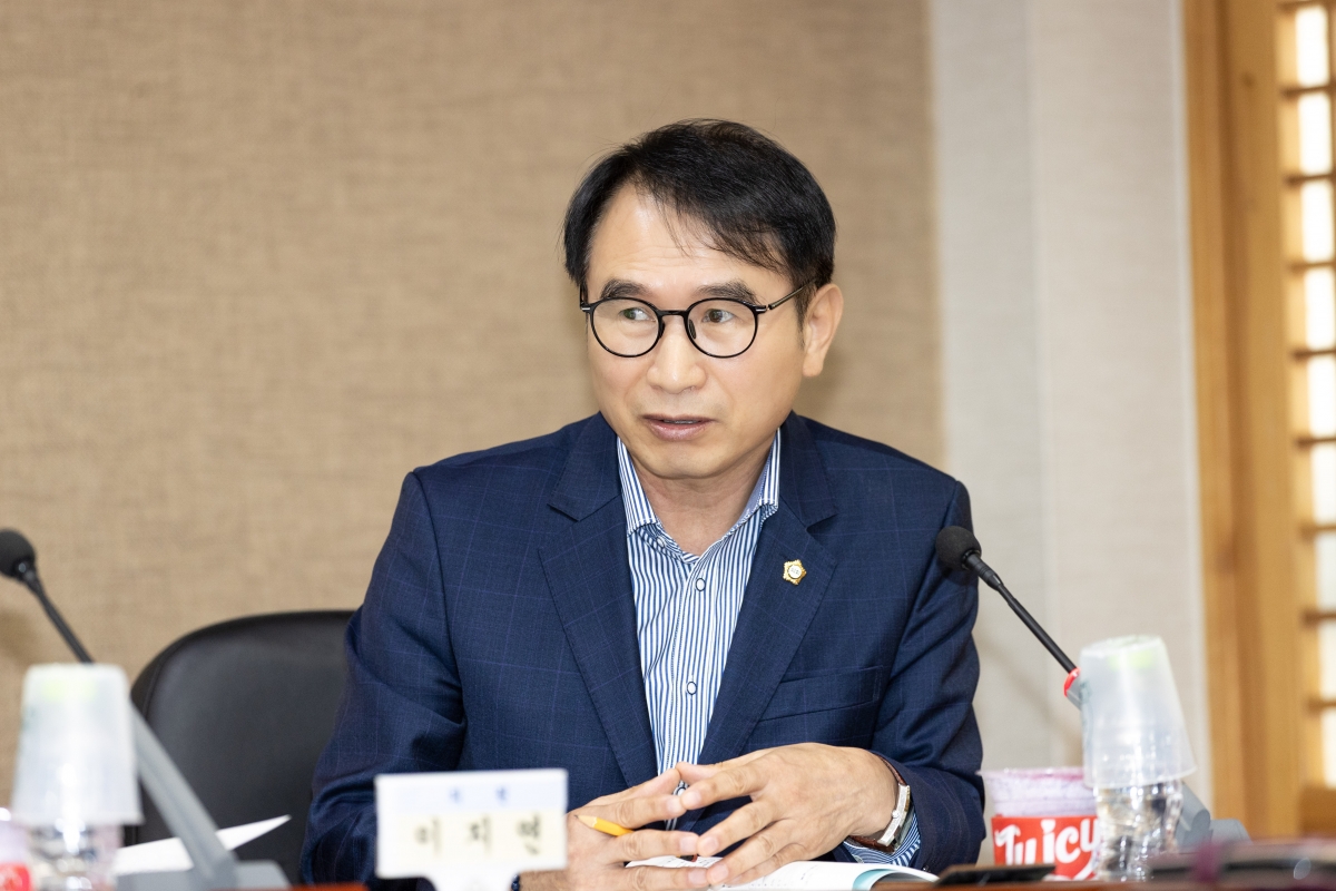 20251023-057[AMG_2872-의원연구단체 구미시 재정분석 연구회 최종보고회.jpg