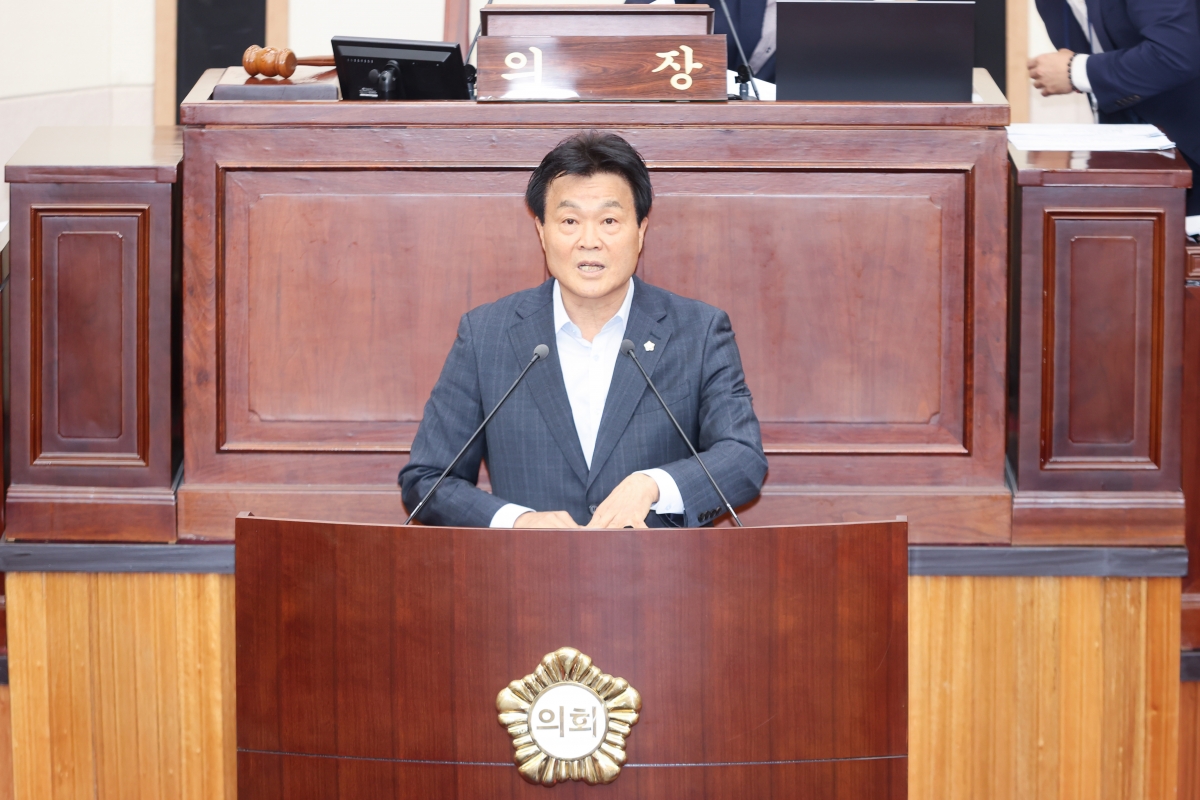 20251024-022[AMG_2978-1-제291회 임시회 제2차 본회의시 김영태 의원 5분 자유발언.JPG