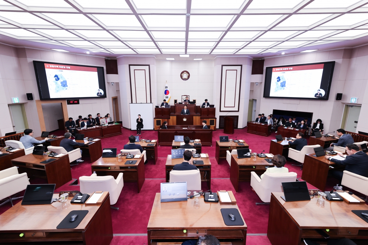 20251024-025[AMG_2989-1-제291회 임시회 제2차 본회의시 김영태 의원 5분 자유발언.JPG