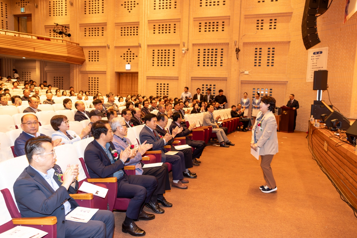 20251016-097[AMG_0633-2025 문화의 날 기념식.jpg