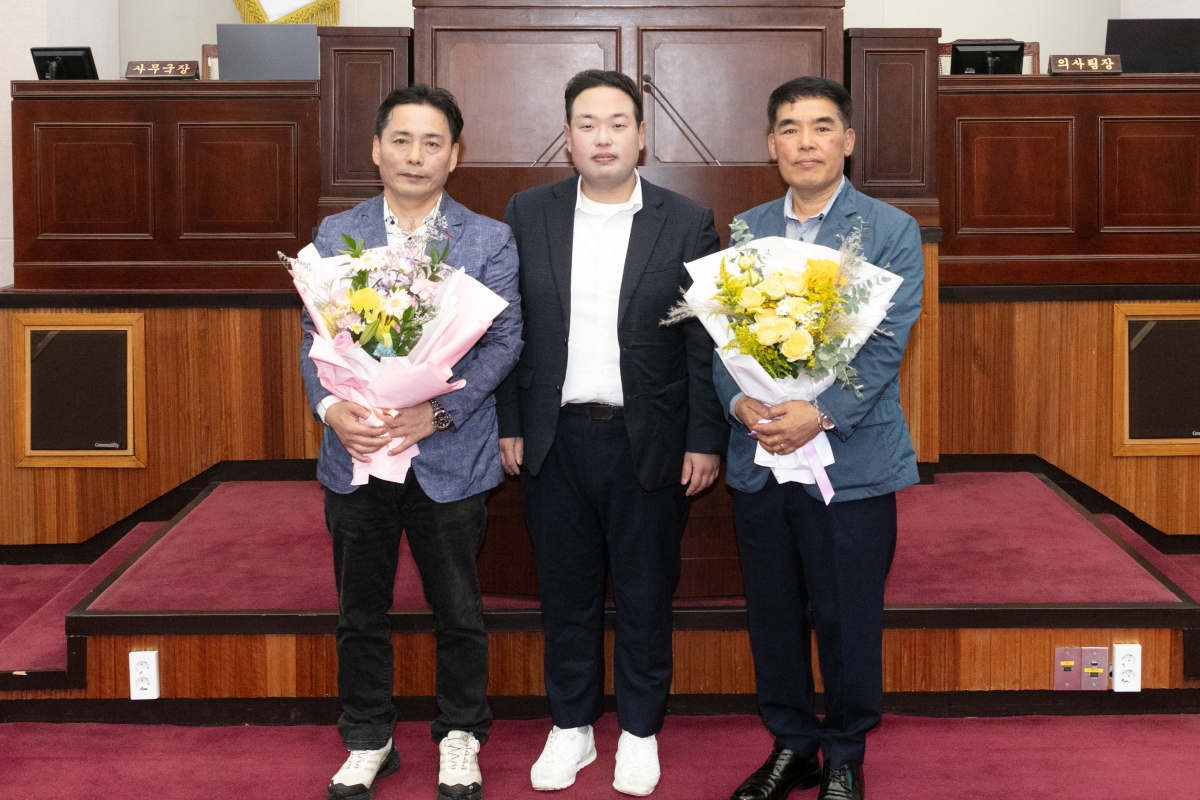 20251017-241[IMG_2485-장인희, 강천호 명예퇴직자 퇴임식.jpg