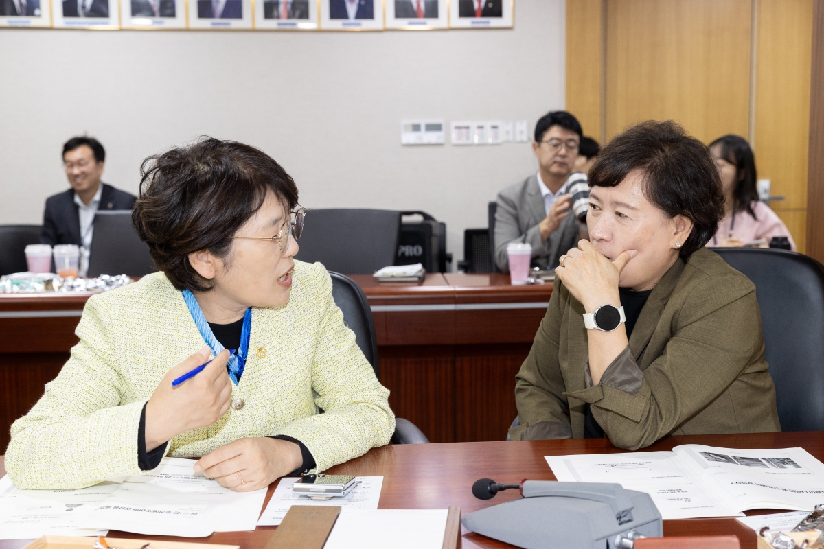 20251024-071[AMG_3155-구미시의회 의원 법정의무교육.jpg