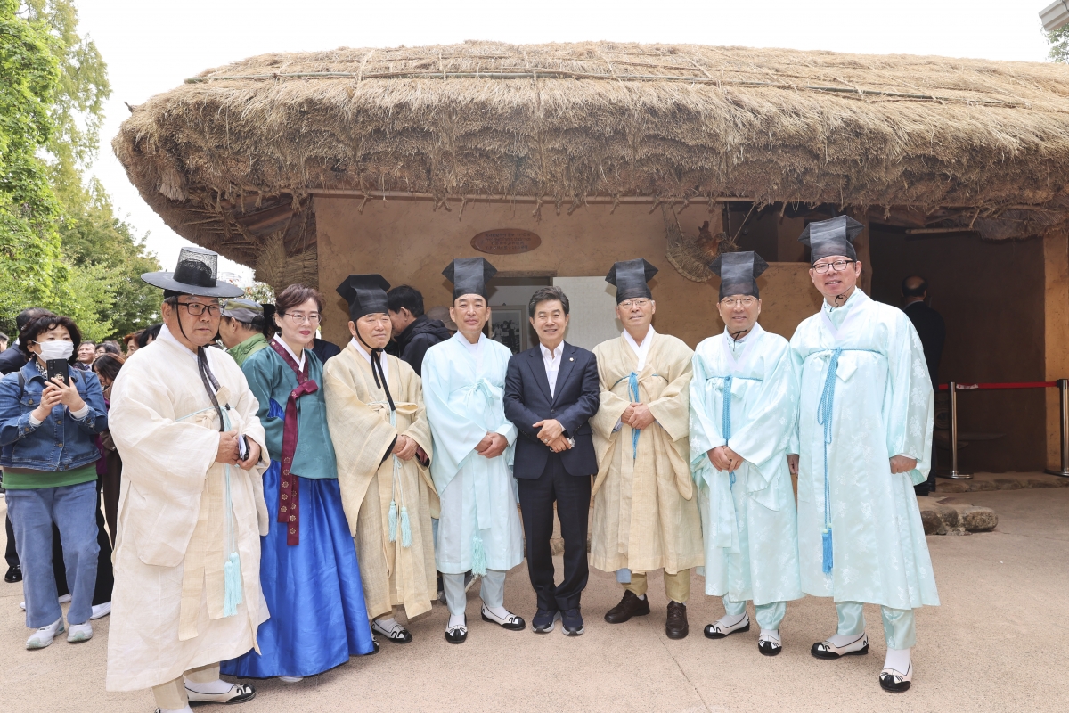 20251026-005[AMG_3229-1-박정희대통령 서거 46주기 추도제 및 추도식.jpg