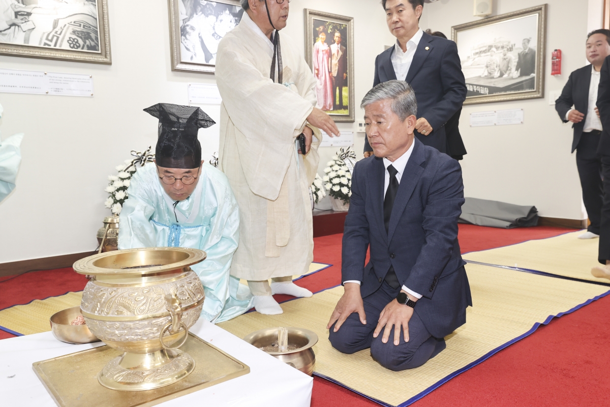 20251026-038[AMG_3320-1-박정희대통령 서거 46주기 추도제 및 추도식.jpg