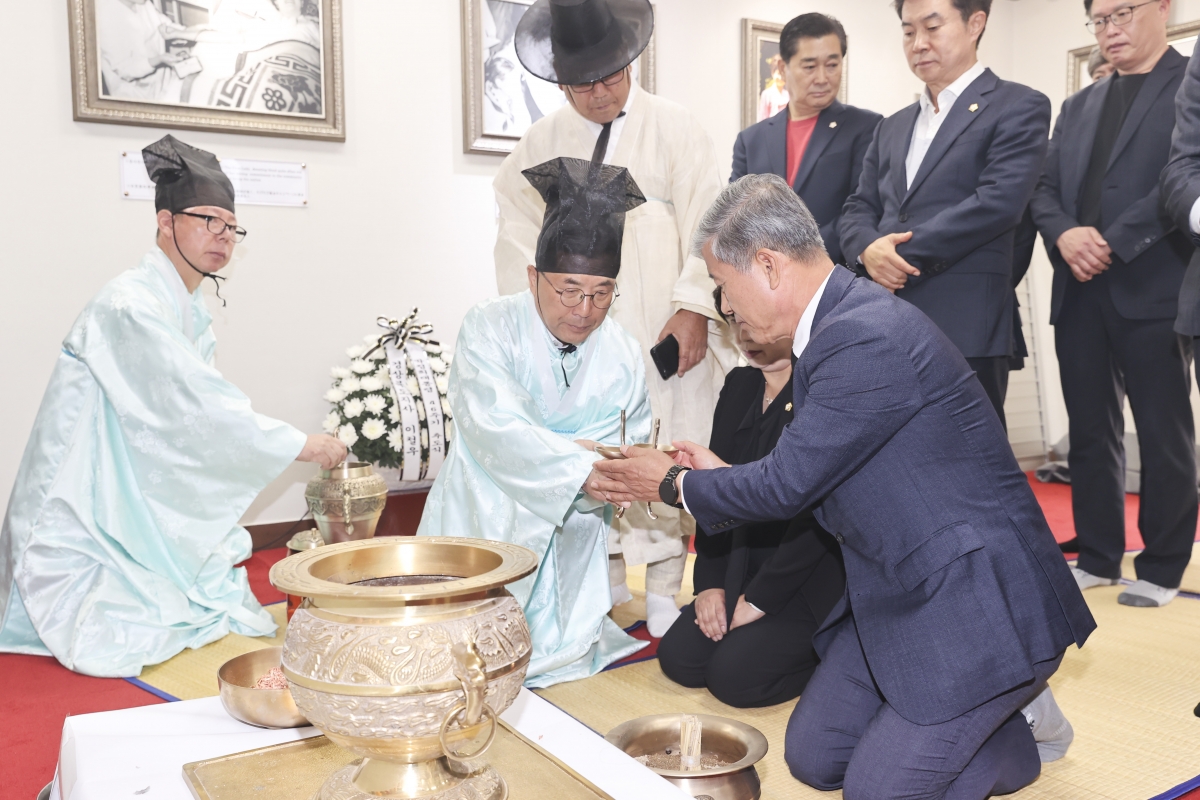 20251026-039[AMG_3323-1-박정희대통령 서거 46주기 추도제 및 추도식.jpg