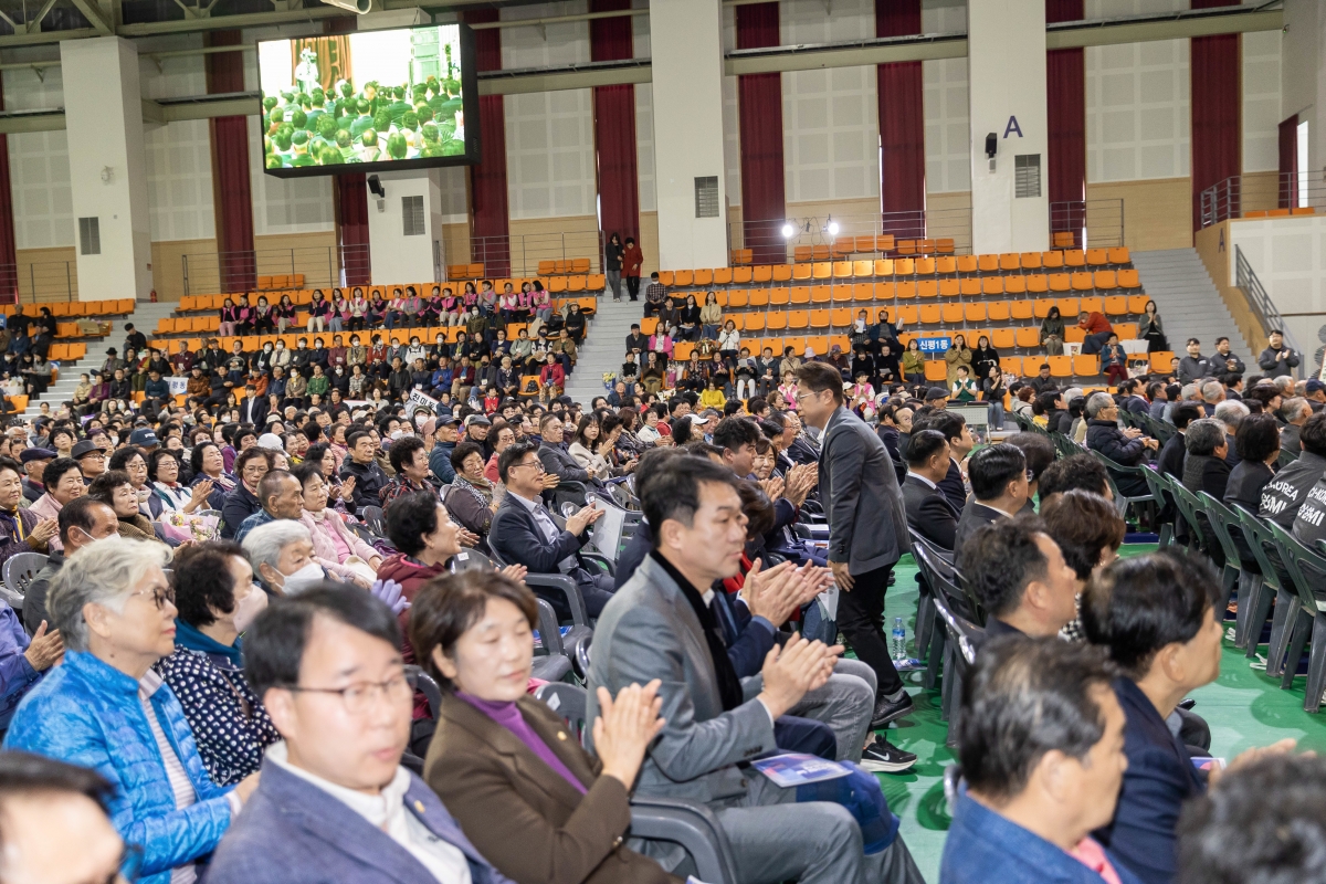 20251030-055[AMG_4544-제29회 노인의 날 기념식-1.JPG