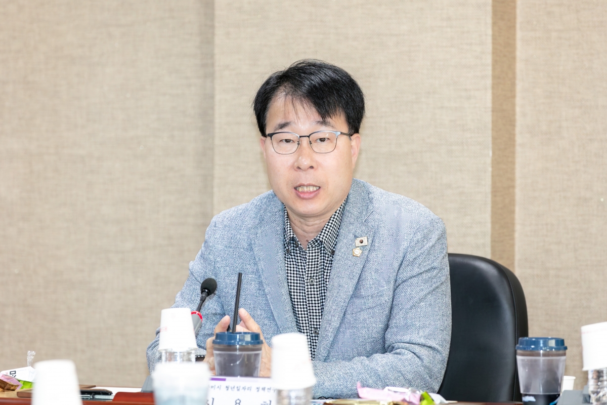 20251031-009[IMG_3014-의원연구단체 청년 일자리 정책연구회 최종보고회.jpg