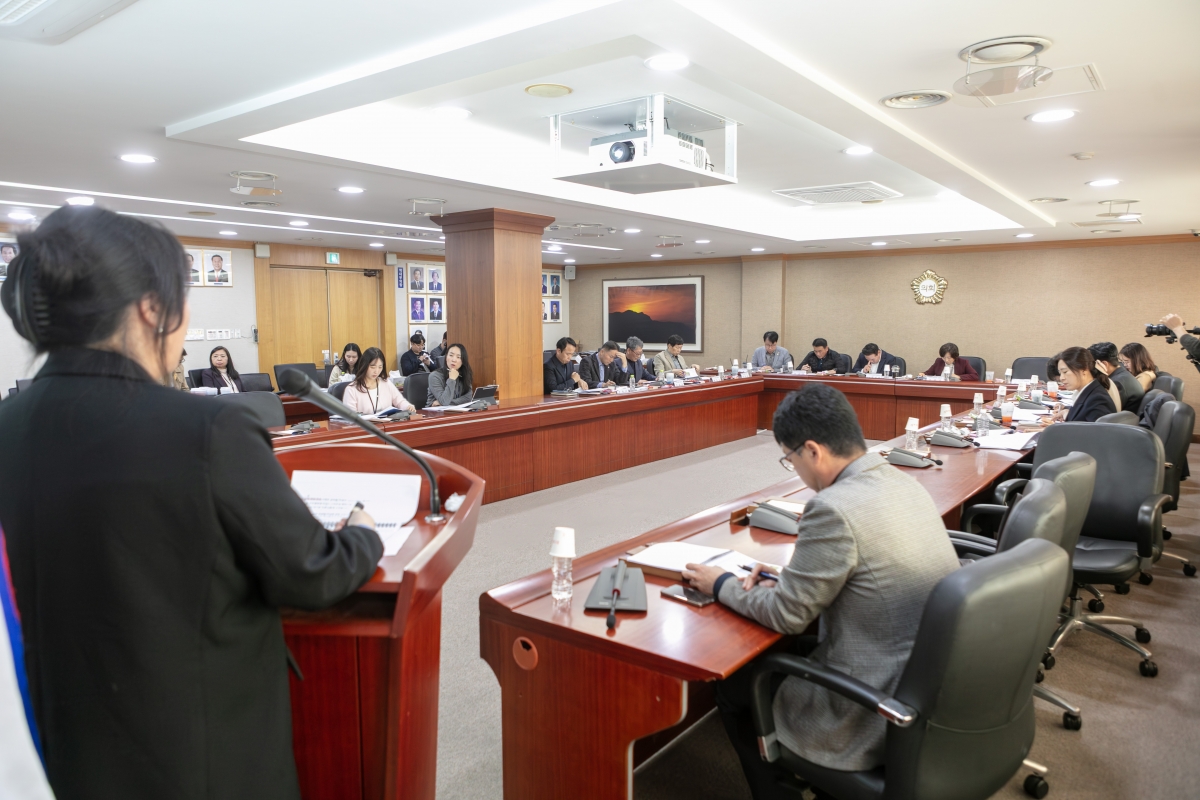 20251031-021[IMG_3064-의원연구단체 청년 일자리 정책연구회 최종보고회.jpg