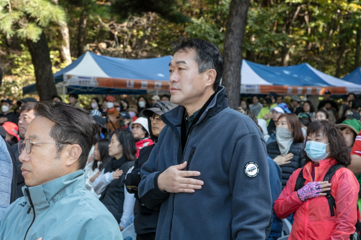 20251101-043[IMG_3147-2025 냉산 역사탐방 숲길걷기.jpg