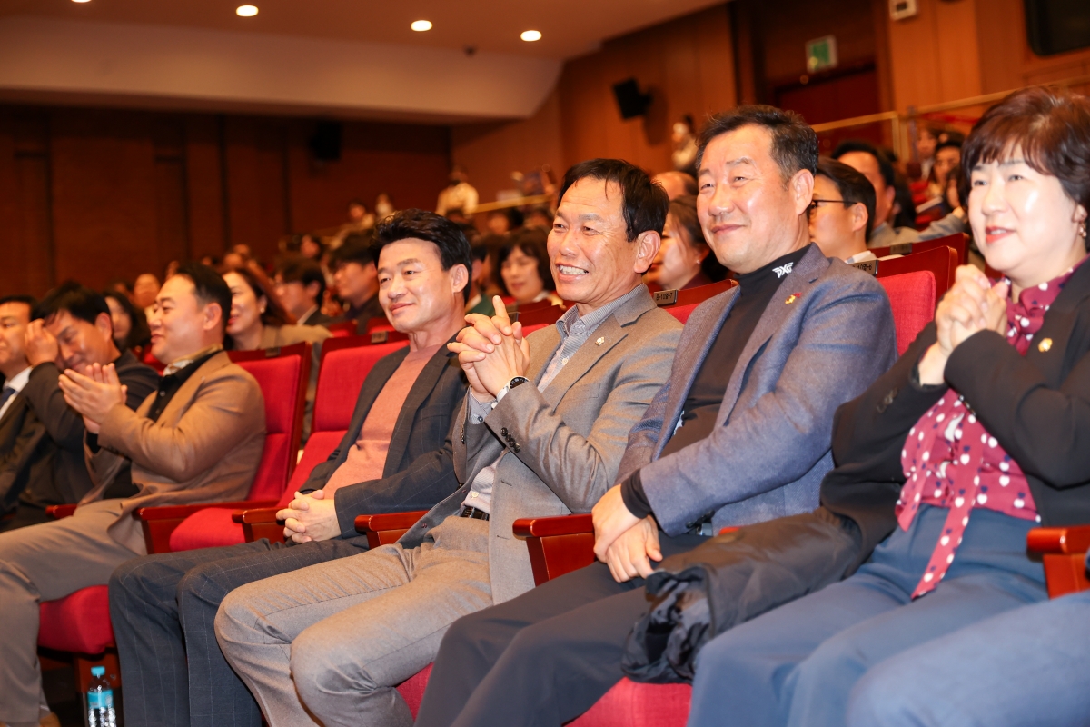 20251104-102[AMG_5641-1-제34회 새마을여성합창단 정기연주회.JPG