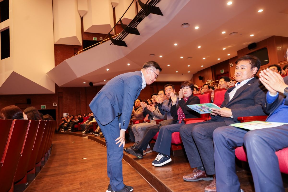 20251104-098[AMG_5627-1-제34회 새마을여성합창단 정기연주회.JPG