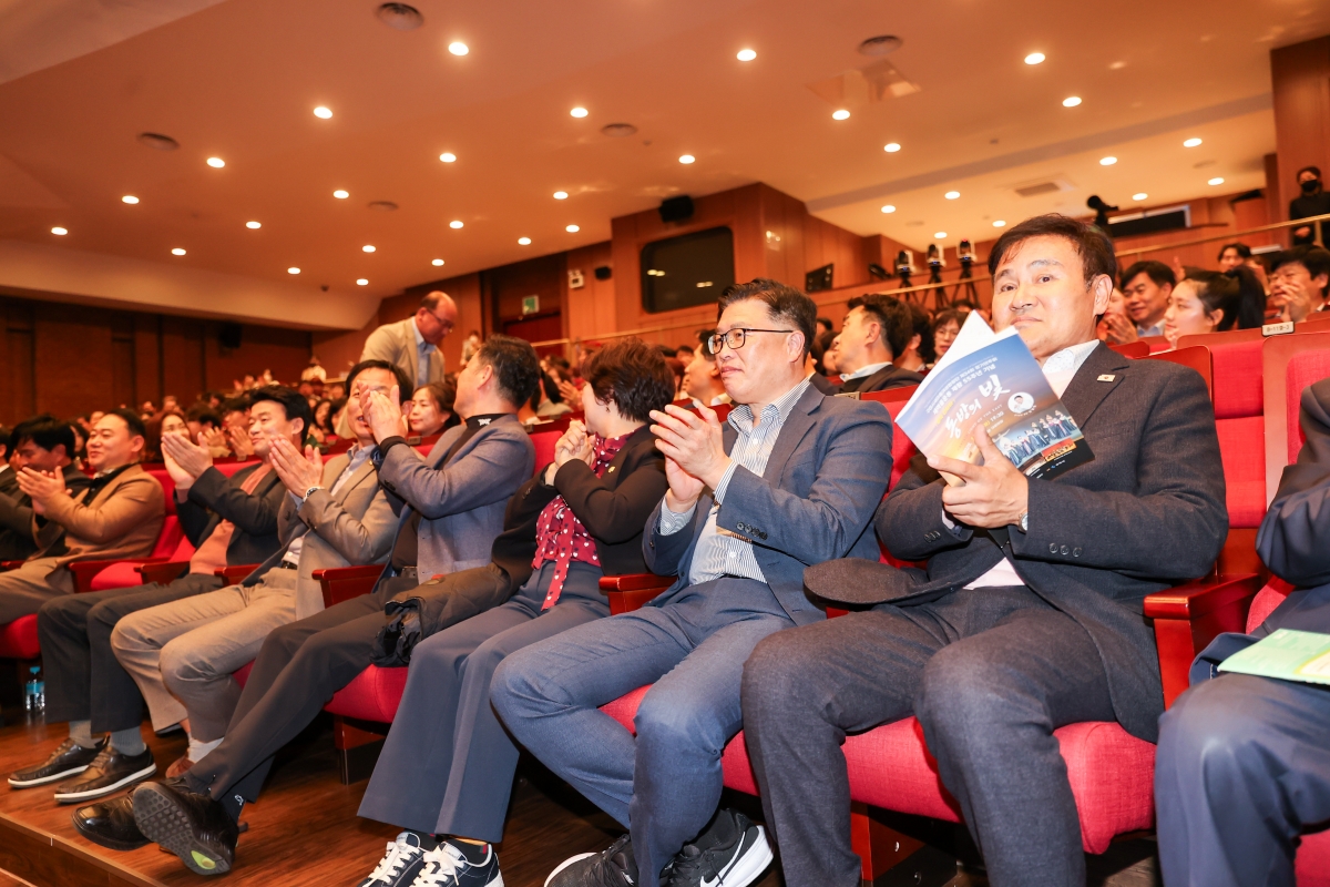 20251104-100[AMG_5638-1-제34회 새마을여성합창단 정기연주회.JPG