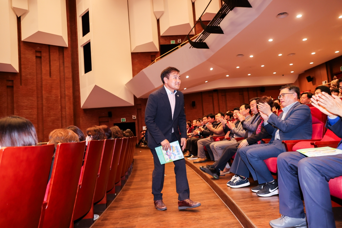 20251104-099[AMG_5633-1-제34회 새마을여성합창단 정기연주회.JPG