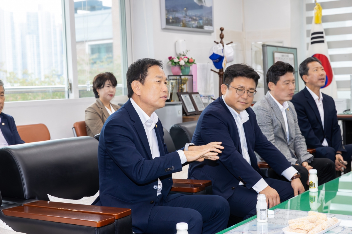 20251002-077[AMG_9869-2025 추석 맞이 노인종합복지회관 격려 방문.jpg