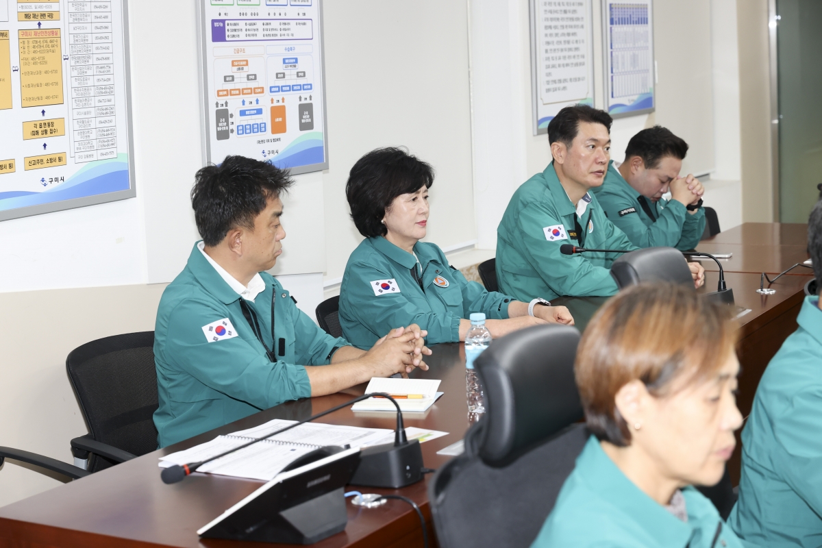 20251003-023[AMG_0004-1-2025 추석 맞이 구미시청 상황실 격려 방문.jpg