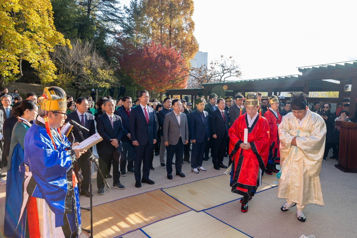 20251114-005[AMG_6000-박정희대통령 탄신 108돌 숭모제.jpg